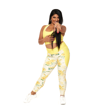 yoga set yellow flowers