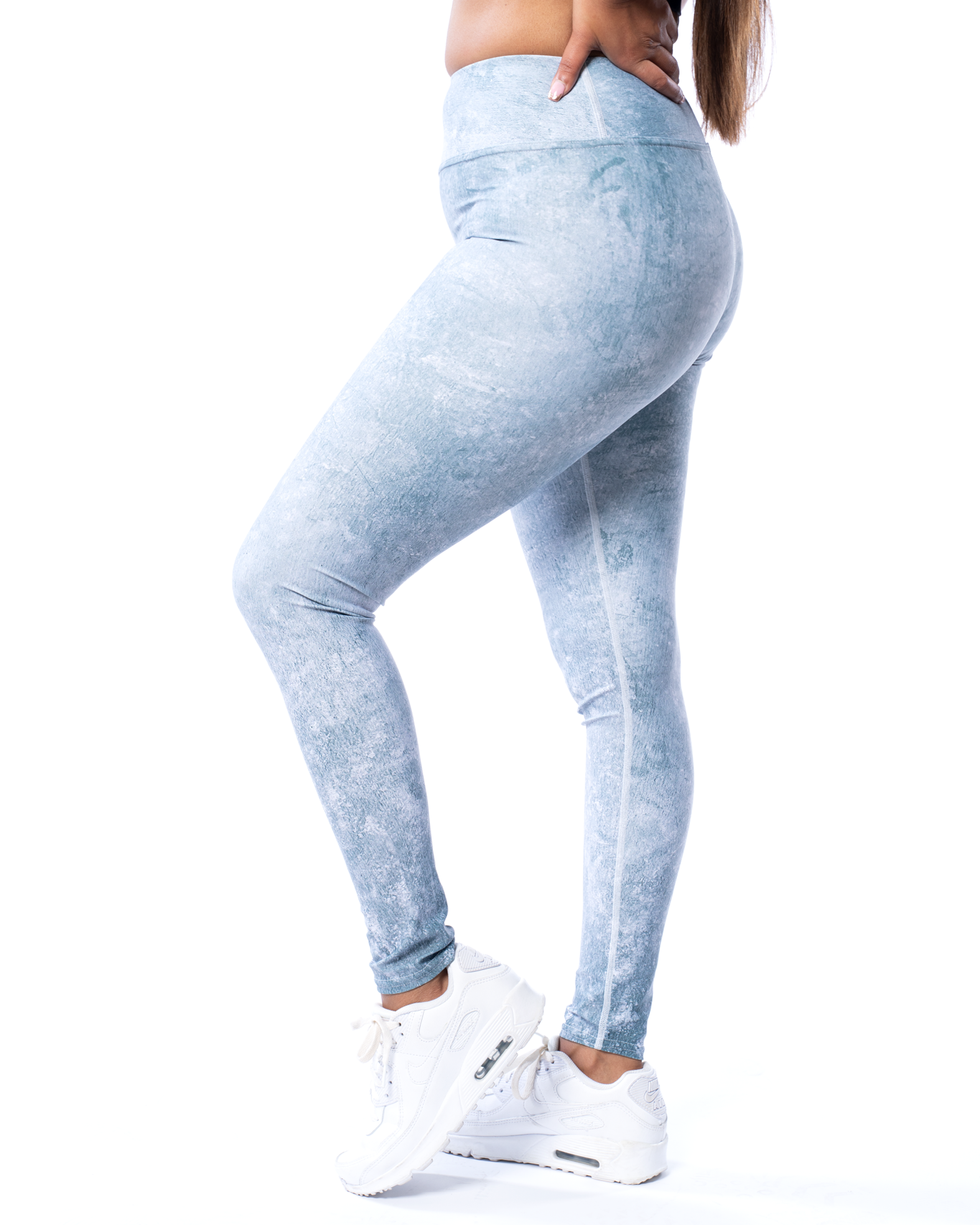 ALO Yoga | Pants & Jumpsuits | Alo Yoga Airbrush Highwaist Flutter Leggings  | Poshmark